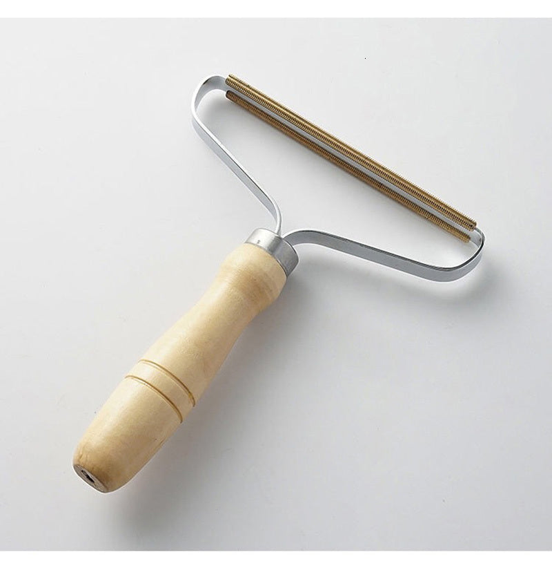 Portable Wooden Handle Lint Remover Brush